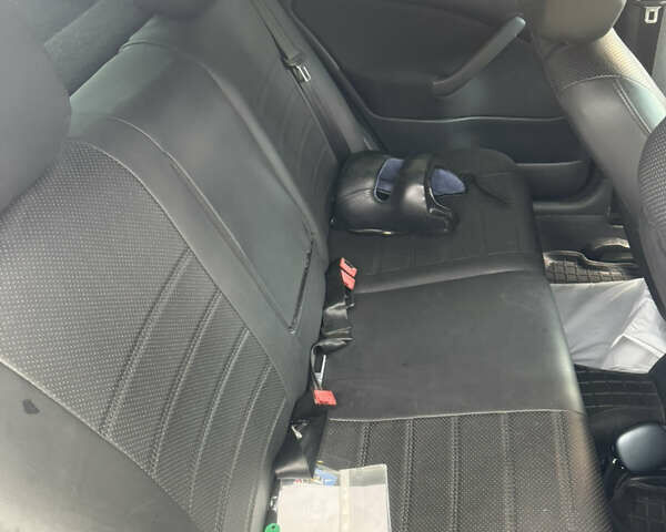 Шкода Октавия 2001 в Львове на Automoto.ua Зеленый Шкода Октавия, объемом двигателя 1.9 л и пробегом 429 тыс. км за 3300 $, фото 14 на Automoto.ua