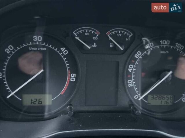 Зеленый Шкода Октавия, объемом двигателя 1.9 л и пробегом 328 тыс. км за 4450 $, фото 18 на Automoto.ua
