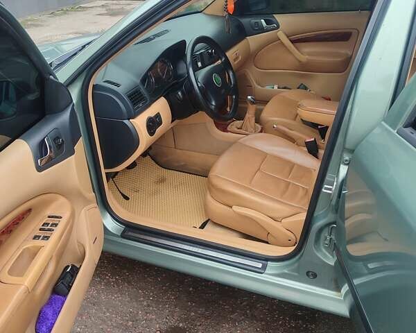 Зелений Шкода Октавія, об'ємом двигуна 1.78 л та пробігом 254 тис. км за 5000 $, фото 6 на Automoto.ua