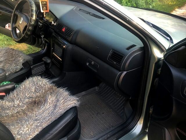 Зеленый Шкода Октавия, объемом двигателя 1.9 л и пробегом 373 тыс. км за 5500 $, фото 4 на Automoto.ua