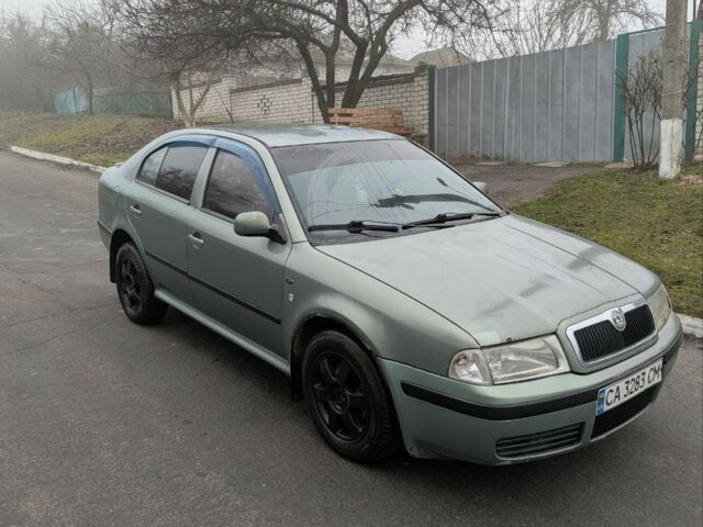 Зелений Шкода Октавія, об'ємом двигуна 1.8 л та пробігом 419 тис. км за 3300 $, фото 1 на Automoto.ua