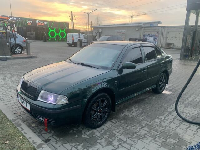 Зеленый Шкода Октавия, объемом двигателя 2 л и пробегом 322 тыс. км за 4200 $, фото 2 на Automoto.ua