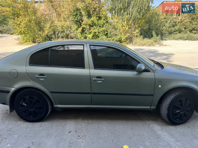 Зелений Шкода Октавія, об'ємом двигуна 1.6 л та пробігом 292 тис. км за 3800 $, фото 4 на Automoto.ua