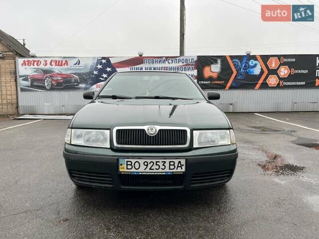 Зелений Шкода Октавія, об'ємом двигуна 1.6 л та пробігом 333 тис. км за 3200 $, фото 1 на Automoto.ua