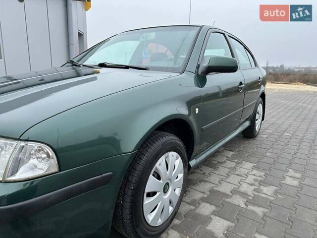 Зеленый Шкода Октавия, объемом двигателя 1.9 л и пробегом 328 тыс. км за 4450 $, фото 2 на Automoto.ua