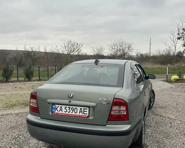 Зеленый Шкода Октавия, объемом двигателя 1.78 л и пробегом 294 тыс. км за 3500 $, фото 4 на Automoto.ua