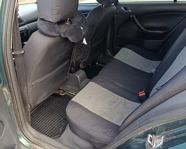 Зеленый Шкода Октавия, объемом двигателя 1.6 л и пробегом 445 тыс. км за 3500 $, фото 7 на Automoto.ua