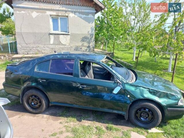 Зеленый Шкода Октавия, объемом двигателя 1.6 л и пробегом 335 тыс. км за 1500 $, фото 4 на Automoto.ua