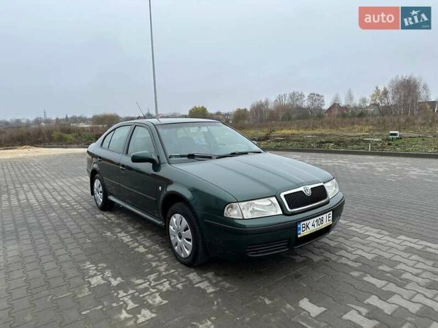 Зеленый Шкода Октавия, объемом двигателя 1.9 л и пробегом 328 тыс. км за 4450 $, фото 1 на Automoto.ua