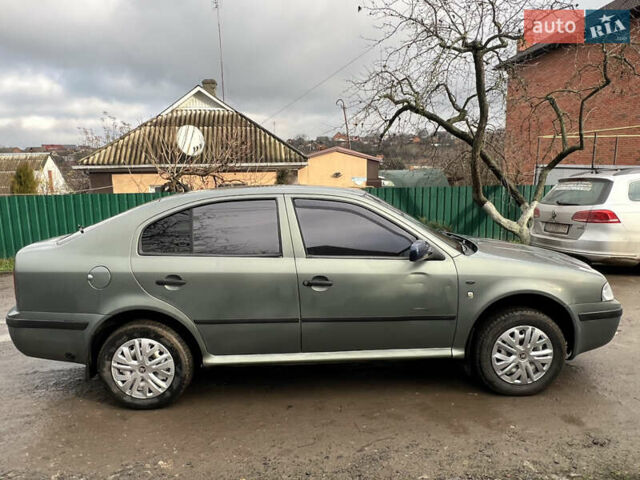 Зелений Шкода Октавія, об'ємом двигуна 1.6 л та пробігом 275 тис. км за 2999 $, фото 4 на Automoto.ua