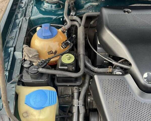 Зеленый Шкода Октавия, объемом двигателя 1.6 л и пробегом 316 тыс. км за 3600 $, фото 10 на Automoto.ua