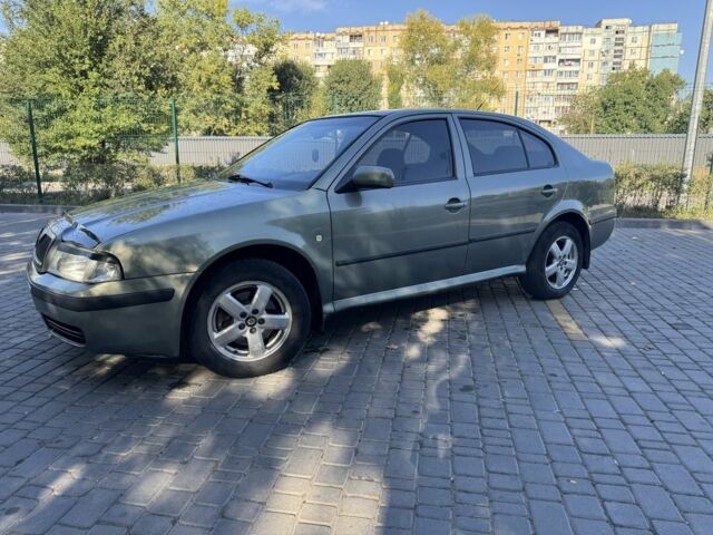 Зеленый Шкода Октавия, объемом двигателя 1.8 л и пробегом 300 тыс. км за 4600 $, фото 2 на Automoto.ua