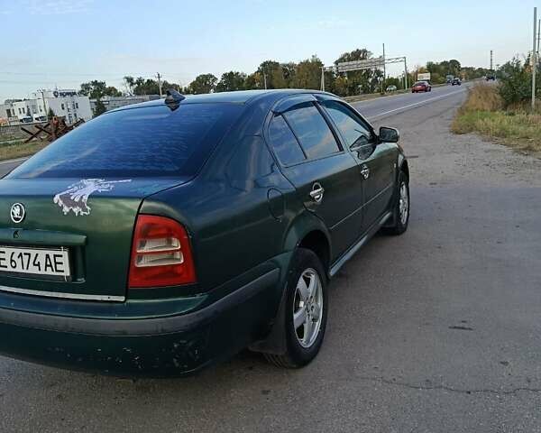 Зеленый Шкода Октавия, объемом двигателя 1.6 л и пробегом 445 тыс. км за 3500 $, фото 11 на Automoto.ua