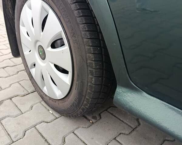 Зеленый Шкода Октавия, объемом двигателя 1.9 л и пробегом 328 тыс. км за 4600 $, фото 12 на Automoto.ua