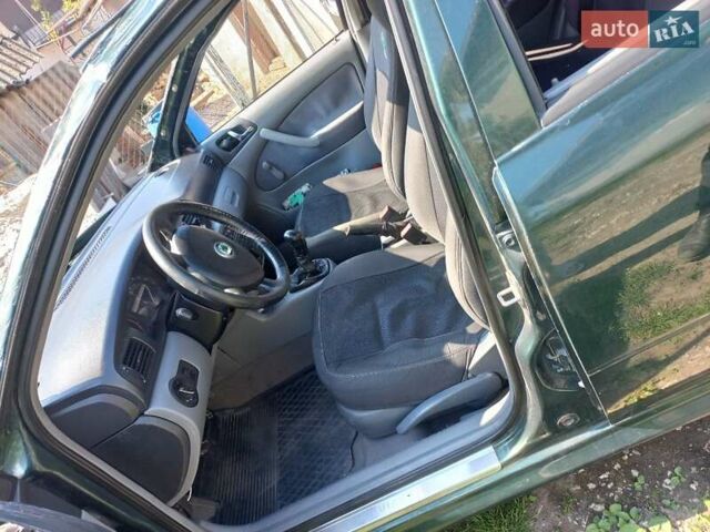 Зеленый Шкода Октавия, объемом двигателя 1.6 л и пробегом 335 тыс. км за 1500 $, фото 8 на Automoto.ua