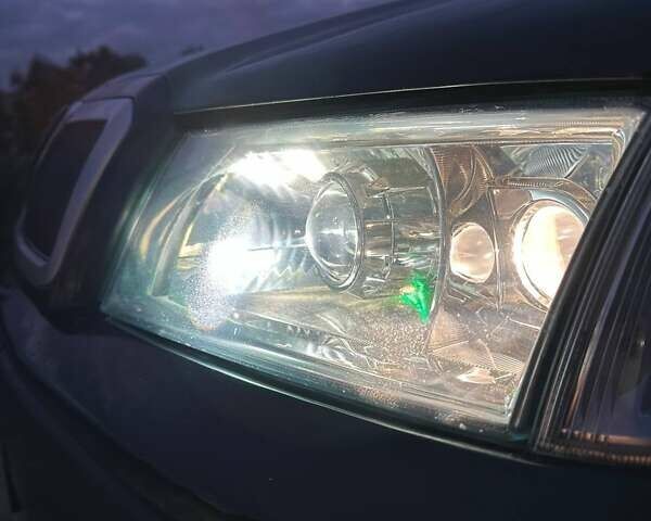 Зелений Шкода Октавія, об'ємом двигуна 2 л та пробігом 323 тис. км за 5600 $, фото 43 на Automoto.ua