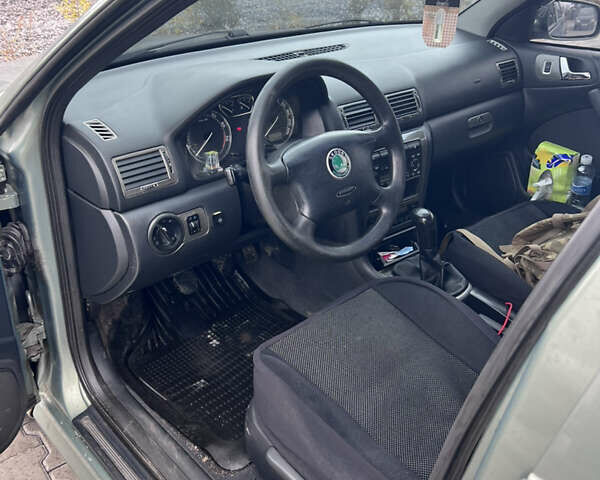 Зелений Шкода Октавія, об'ємом двигуна 1.78 л та пробігом 321 тис. км за 4699 $, фото 6 на Automoto.ua