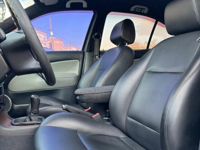 Зеленый Шкода Октавия, объемом двигателя 1.8 л и пробегом 270 тыс. км за 5700 $, фото 3 на Automoto.ua