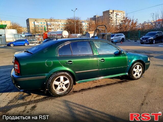 Зеленый Шкода Октавия, объемом двигателя 1.8 л и пробегом 0 тыс. км за 3700 $, фото 5 на Automoto.ua