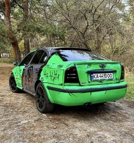 Зеленый Шкода Октавия, объемом двигателя 1.8 л и пробегом 345 тыс. км за 6000 $, фото 3 на Automoto.ua