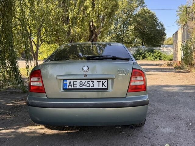 Зеленый Шкода Октавия, объемом двигателя 2 л и пробегом 320 тыс. км за 4000 $, фото 5 на Automoto.ua