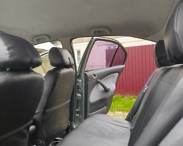 Зелений Шкода Октавія, об'ємом двигуна 1.6 л та пробігом 271 тис. км за 3499 $, фото 16 на Automoto.ua