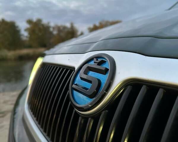 Зелений Шкода Октавія, об'ємом двигуна 2 л та пробігом 323 тис. км за 5600 $, фото 40 на Automoto.ua