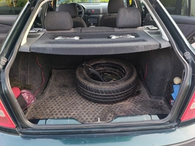 Зелений Шкода Октавія, об'ємом двигуна 2 л та пробігом 259 тис. км за 4200 $, фото 7 на Automoto.ua