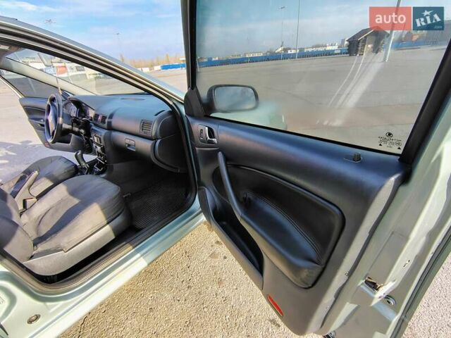 Зелений Шкода Октавія, об'ємом двигуна 1.6 л та пробігом 207 тис. км за 4300 $, фото 20 на Automoto.ua