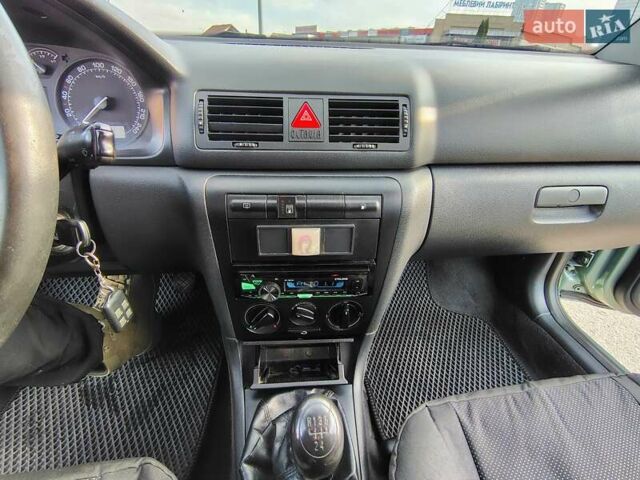 Зелений Шкода Октавія, об'ємом двигуна 1.6 л та пробігом 207 тис. км за 4300 $, фото 33 на Automoto.ua