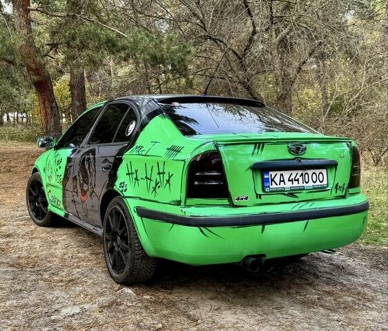 Зеленый Шкода Октавия, объемом двигателя 1.8 л и пробегом 345 тыс. км за 6000 $, фото 3 на Automoto.ua