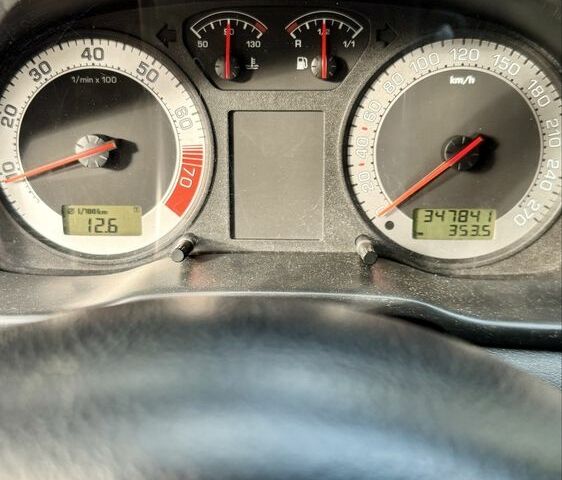 Зеленый Шкода Октавия, объемом двигателя 1.8 л и пробегом 345 тыс. км за 6000 $, фото 6 на Automoto.ua