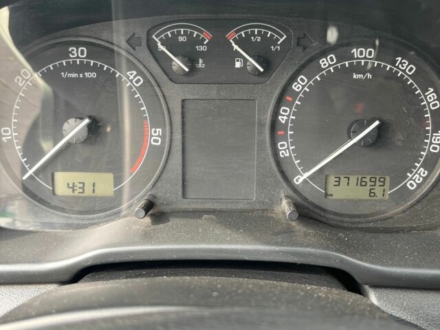 Зелений Шкода Октавія, об'ємом двигуна 1.9 л та пробігом 370 тис. км за 2600 $, фото 7 на Automoto.ua