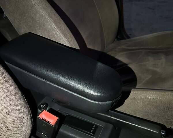 Зелений Шкода Октавія, об'ємом двигуна 2 л та пробігом 323 тис. км за 5600 $, фото 9 на Automoto.ua