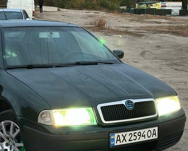Зелений Шкода Октавія, об'ємом двигуна 2 л та пробігом 323 тис. км за 5600 $, фото 41 на Automoto.ua