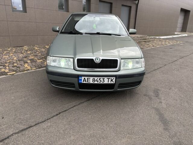 Зелений Шкода Октавія, об'ємом двигуна 2 л та пробігом 271 тис. км за 5499 $, фото 1 на Automoto.ua