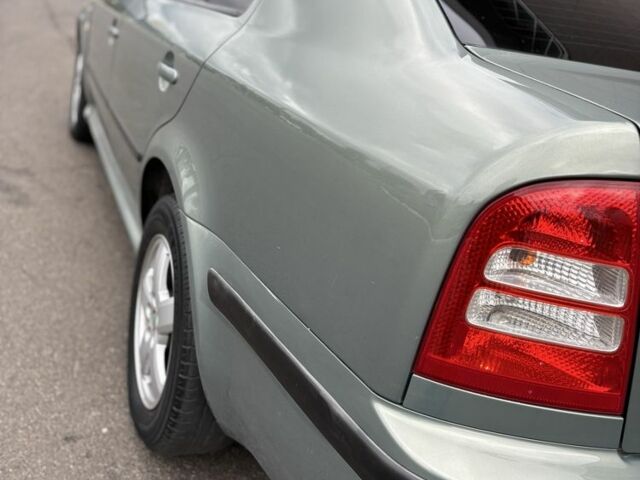 Зелений Шкода Октавія, об'ємом двигуна 2 л та пробігом 271 тис. км за 5499 $, фото 9 на Automoto.ua