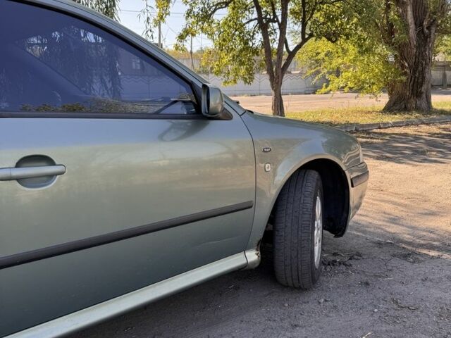 Зеленый Шкода Октавия, объемом двигателя 2 л и пробегом 320 тыс. км за 4000 $, фото 8 на Automoto.ua