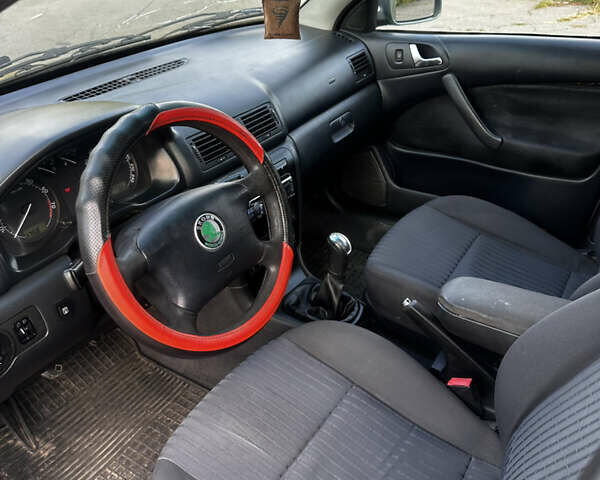 Зелений Шкода Октавія, об'ємом двигуна 1.78 л та пробігом 350 тис. км за 3300 $, фото 12 на Automoto.ua