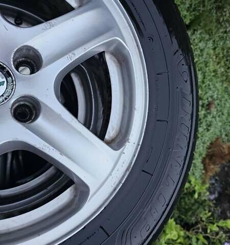 Зеленый Шкода Октавия, объемом двигателя 2 л и пробегом 400 тыс. км за 4500 $, фото 5 на Automoto.ua