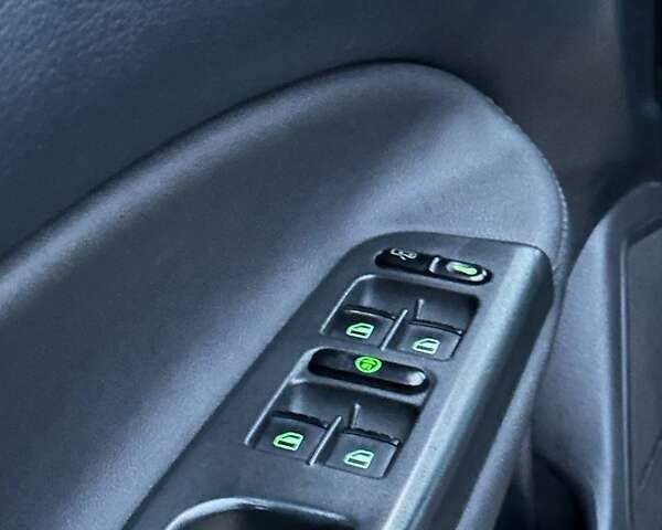 Зелений Шкода Октавія, об'ємом двигуна 2 л та пробігом 323 тис. км за 5600 $, фото 32 на Automoto.ua