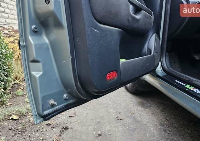 Зеленый Шкода Октавия, объемом двигателя 2 л и пробегом 400 тыс. км за 4500 $, фото 2 на Automoto.ua