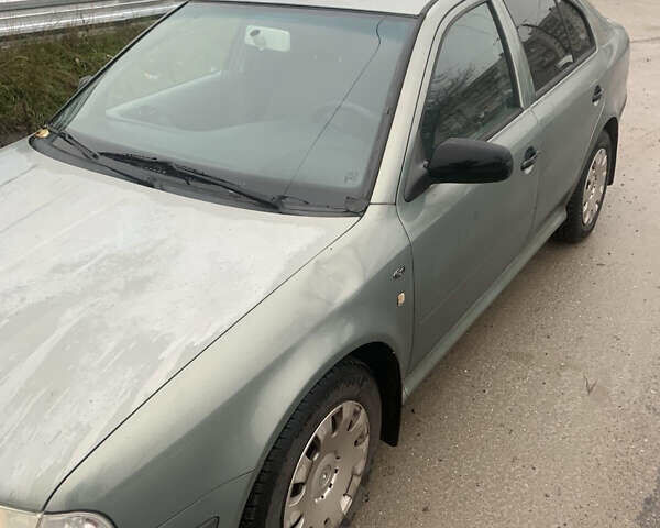 Зеленый Шкода Октавия, объемом двигателя 1.6 л и пробегом 174 тыс. км за 3600 $, фото 1 на Automoto.ua