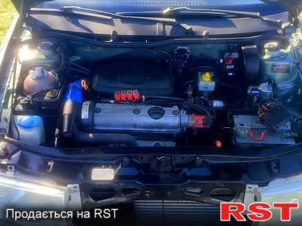 Зеленый Шкода Октавия, объемом двигателя 1.6 л и пробегом 300 тыс. км за 2800 $, фото 3 на Automoto.ua