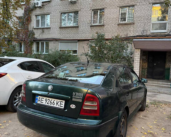 Шкода Октавія 2003 у Дніпро (Дніпропетровську) на Automoto.ua Зелений Шкода Октавія, об'ємом двигуна 1.9 л та пробігом 476 тис. км за 3000 $, фото 4 на Automoto.ua