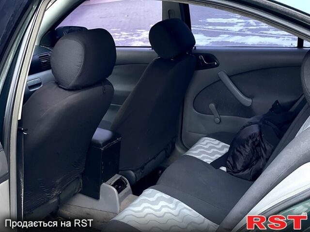 Зеленый Шкода Октавия, объемом двигателя 1.6 л и пробегом 440 тыс. км за 4500 $, фото 7 на Automoto.ua