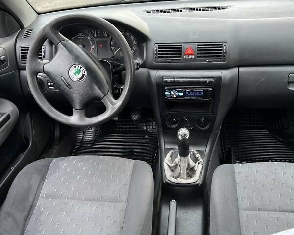 Зеленый Шкода Октавия, объемом двигателя 1.9 л и пробегом 369 тыс. км за 1850 $, фото 4 на Automoto.ua