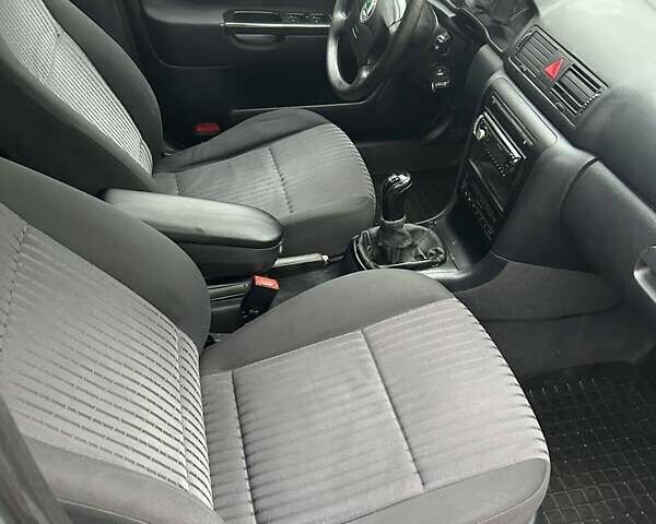 Зелений Шкода Октавія, об'ємом двигуна 1.98 л та пробігом 260 тис. км за 2999 $, фото 4 на Automoto.ua