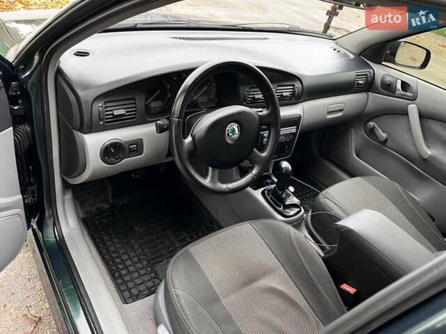 Шкода Октавия 2003 в Врадиевке на Automoto.ua Зеленый Шкода Октавия, объемом двигателя 1.6 л и пробегом 176 тыс. км за 4500 $, фото 7 на Automoto.ua