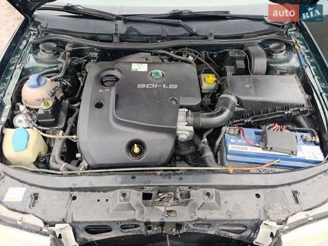 Зеленый Шкода Октавия, объемом двигателя 1.9 л и пробегом 413 тыс. км за 3650 $, фото 3 на Automoto.ua